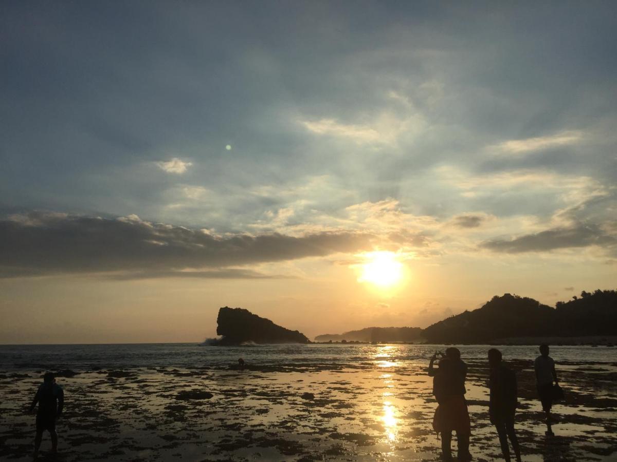 Watukarung Ristu Homestay Kalak Екстер'єр фото