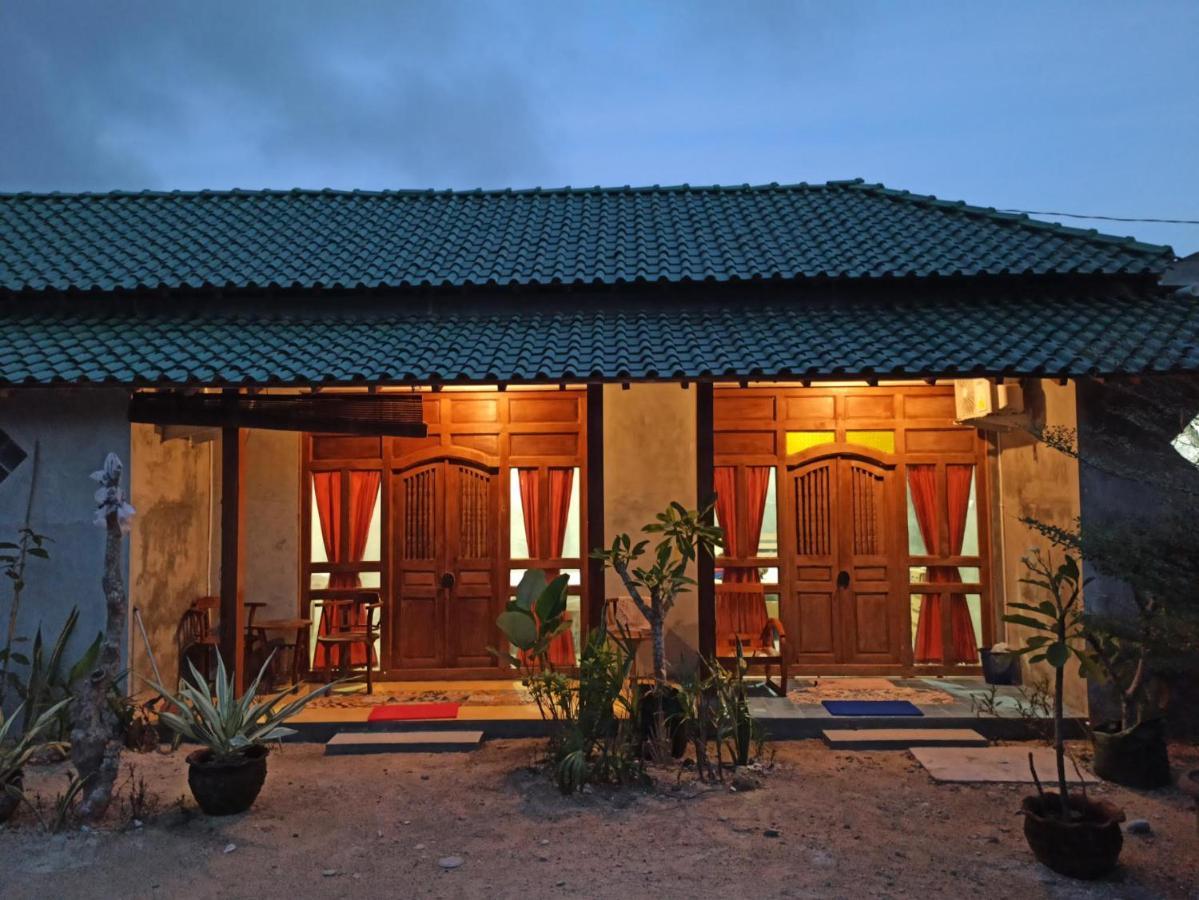 Watukarung Ristu Homestay Kalak Екстер'єр фото