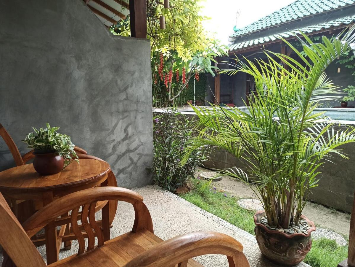 Watukarung Ristu Homestay Kalak Екстер'єр фото